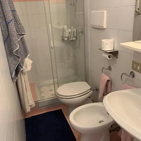 Lejlighed With Private Bathroom In The Center Of